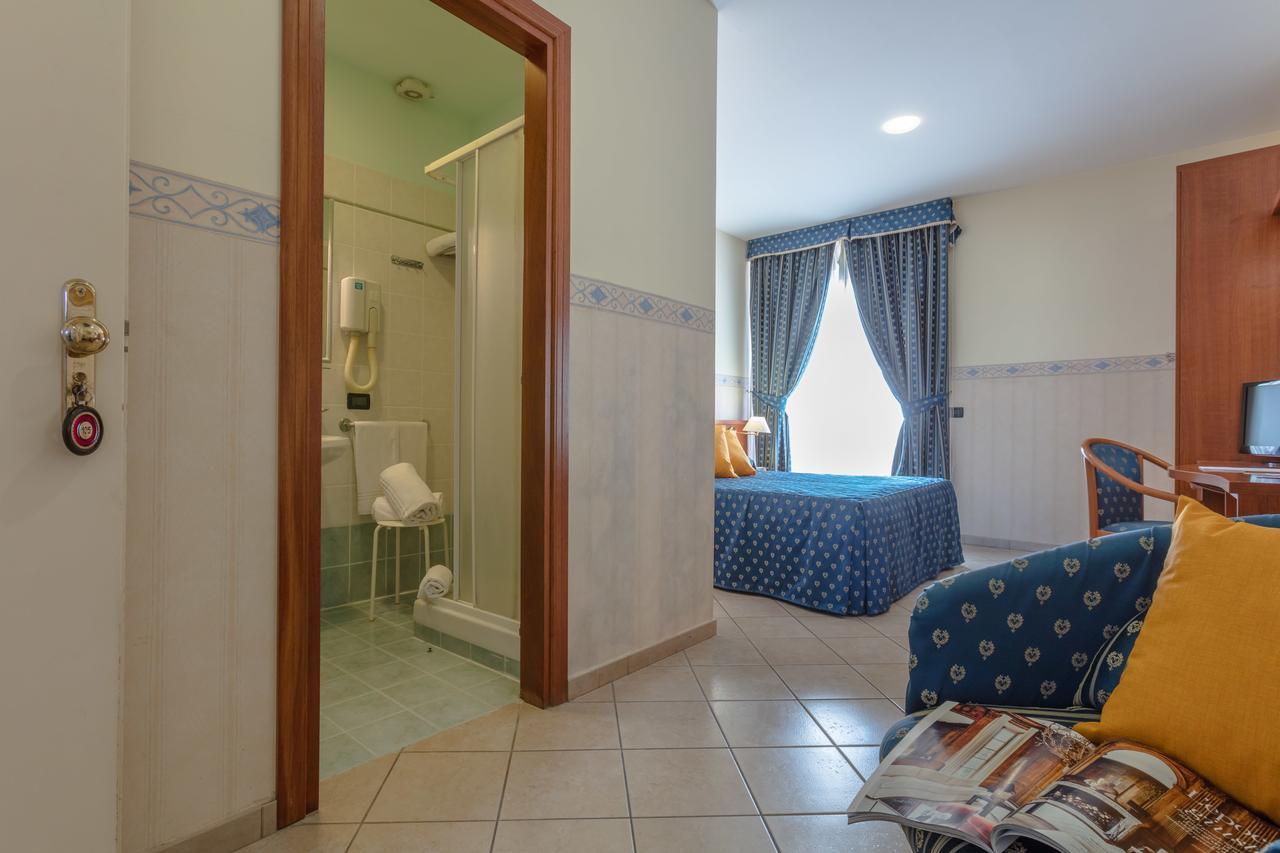 Hotel Traiano Civitavecchia Exteriér fotografie