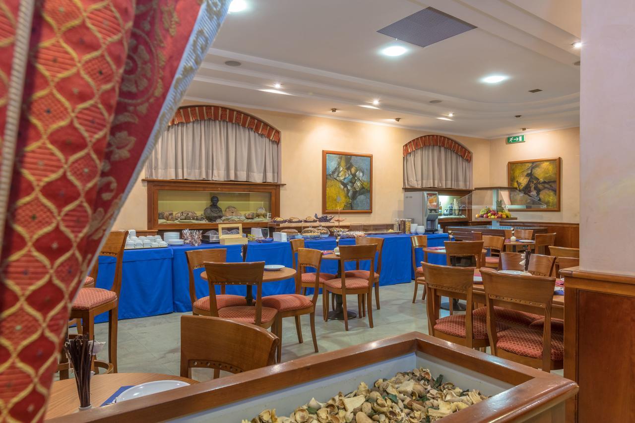 Hotel Traiano Civitavecchia Exteriér fotografie