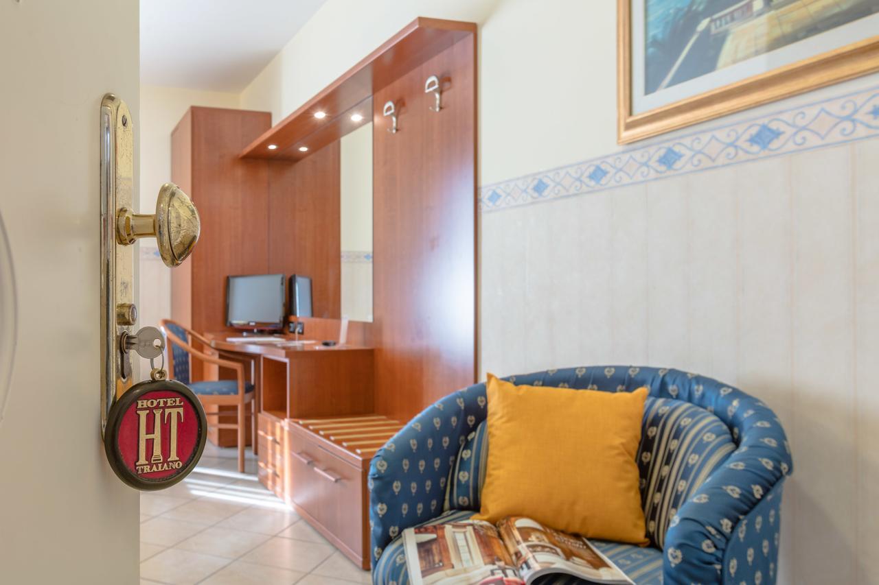 Hotel Traiano Civitavecchia Exteriér fotografie