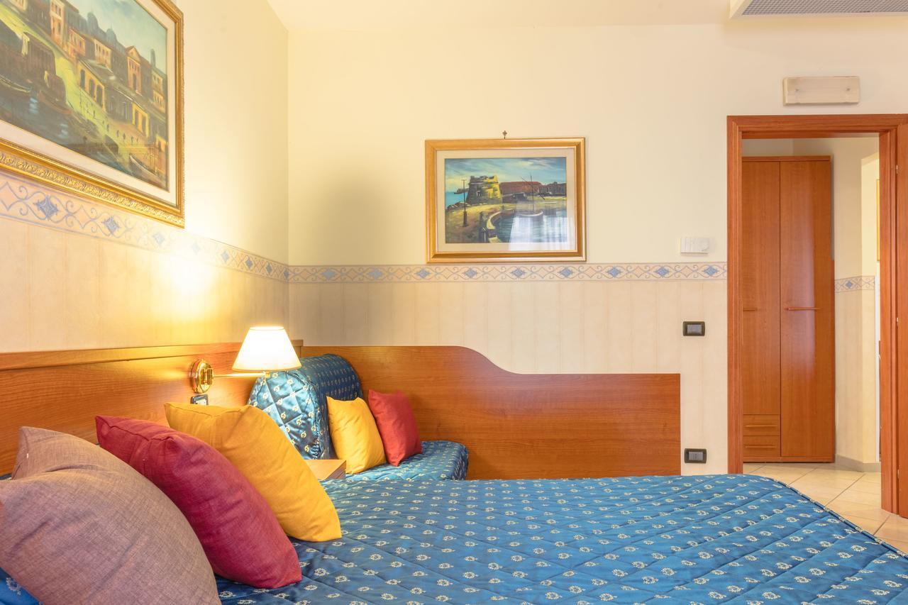 Hotel Traiano Civitavecchia Exteriér fotografie