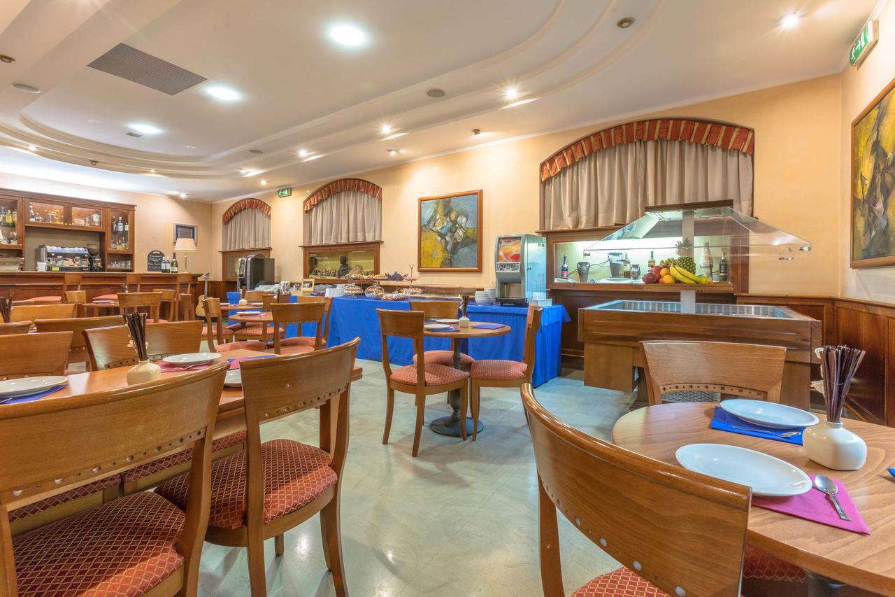 Hotel Traiano Civitavecchia Exteriér fotografie