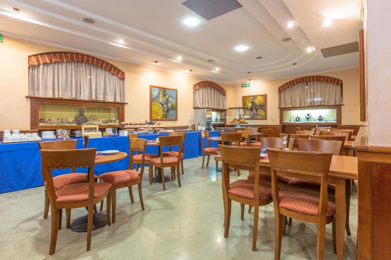Hotel Traiano Civitavecchia Exteriér fotografie