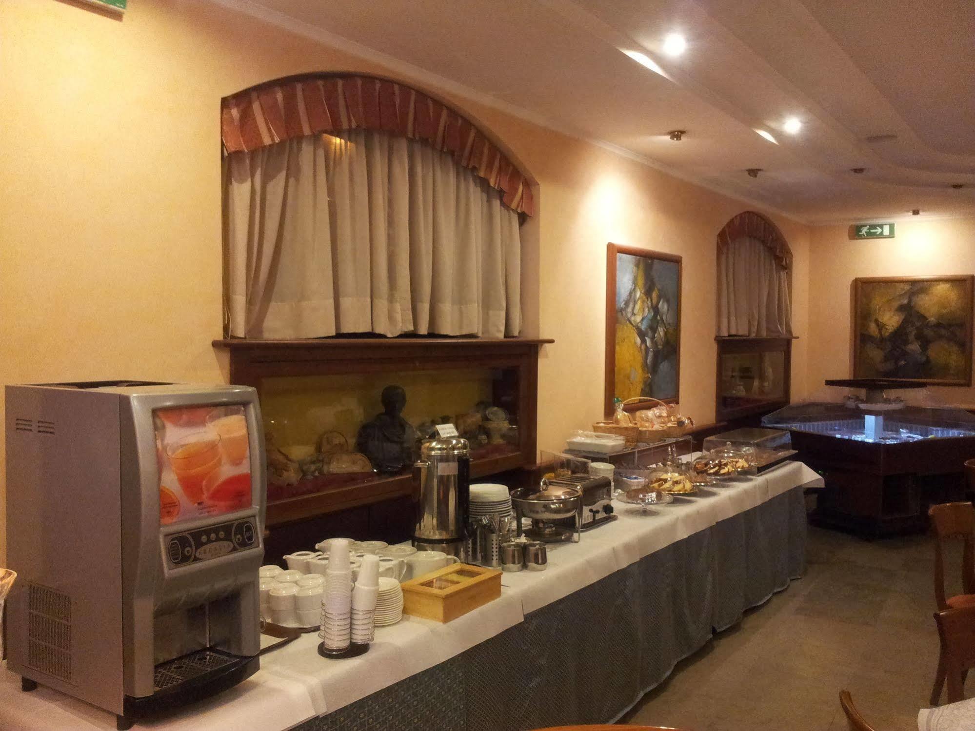 Hotel Traiano Civitavecchia Exteriér fotografie