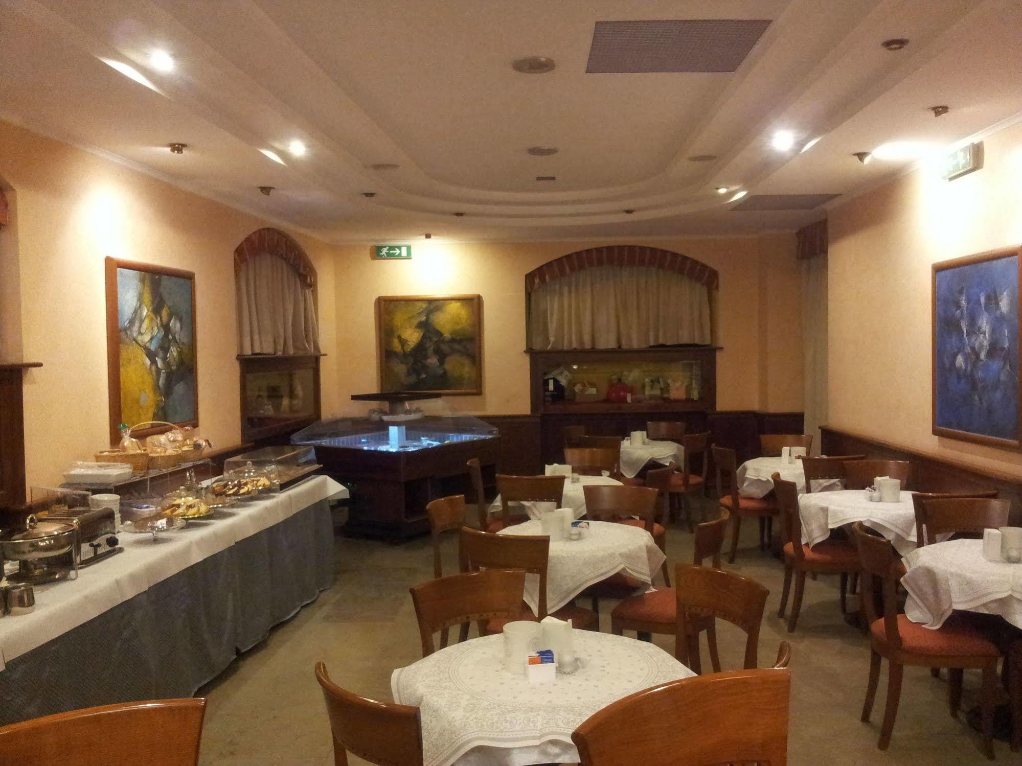 Hotel Traiano Civitavecchia Exteriér fotografie